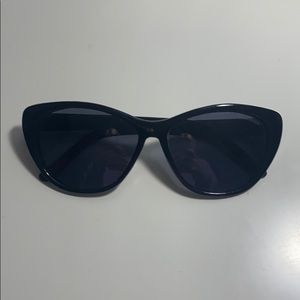 Black women’s polarized sunglasses